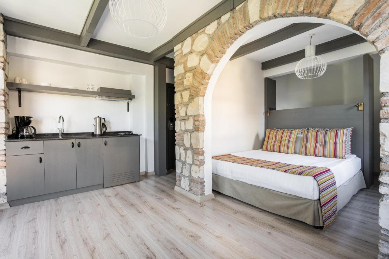 Apartament Lovely Studio Flat Near Hadrians Gate Antalya Zewnętrze zdjęcie